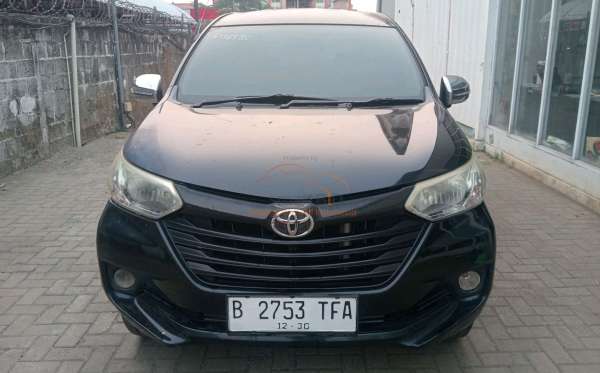 TOYOTA AVANZA 1.3 E