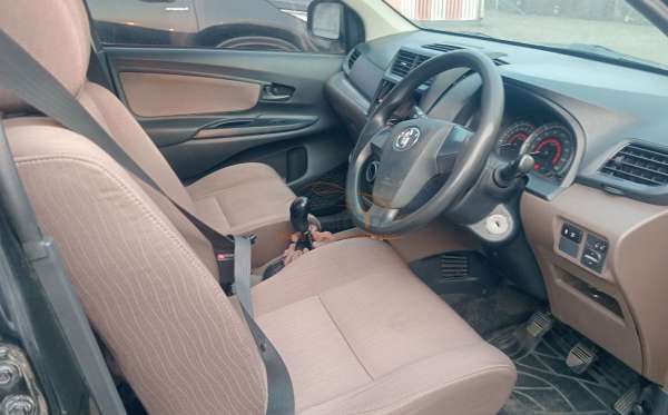 TOYOTA AVANZA 1.3 E