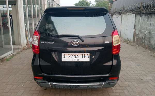 TOYOTA AVANZA 1.3 E