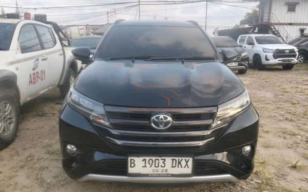 TOYOTA RUSH