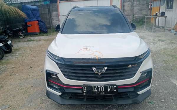 WULING  ALMAZ Almaz 1.5LT LUX + SC CVT (4X2) A/T