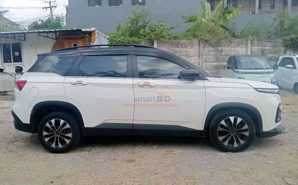WULING  ALMAZ Almaz 1.5LT LUX + SC CVT (4X2) A/T