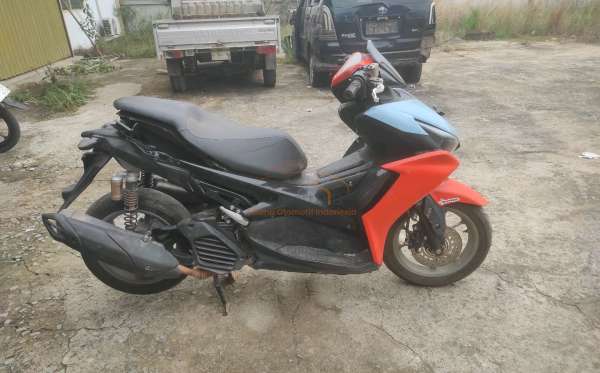 YAMAHA  AEROX 155