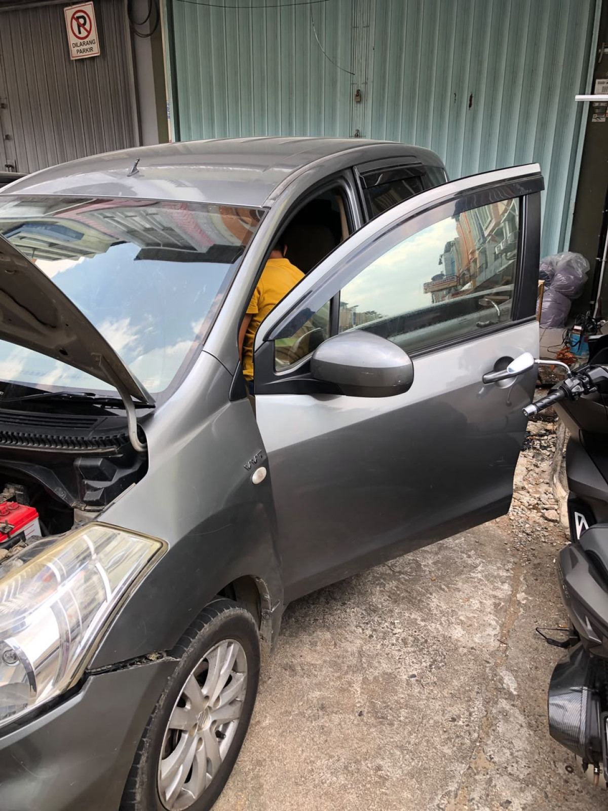 SUZUKI ERTIGA