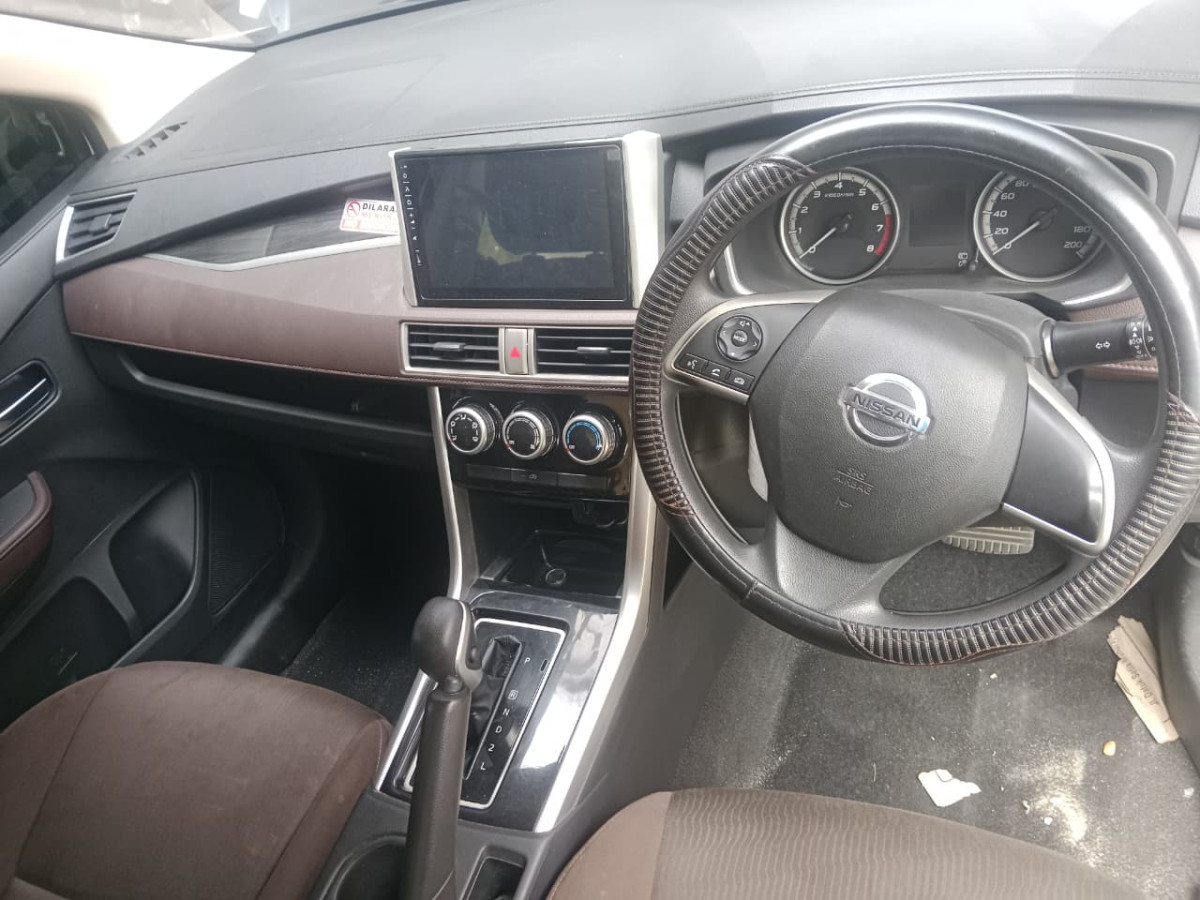 NISSAN  LIVINA  VE