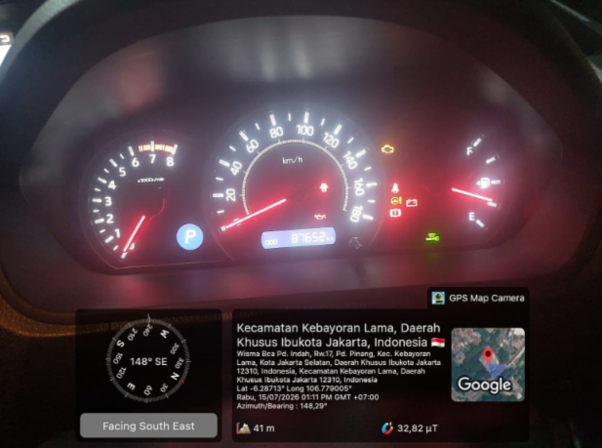 TOYOTA VOXY  2.0 AT