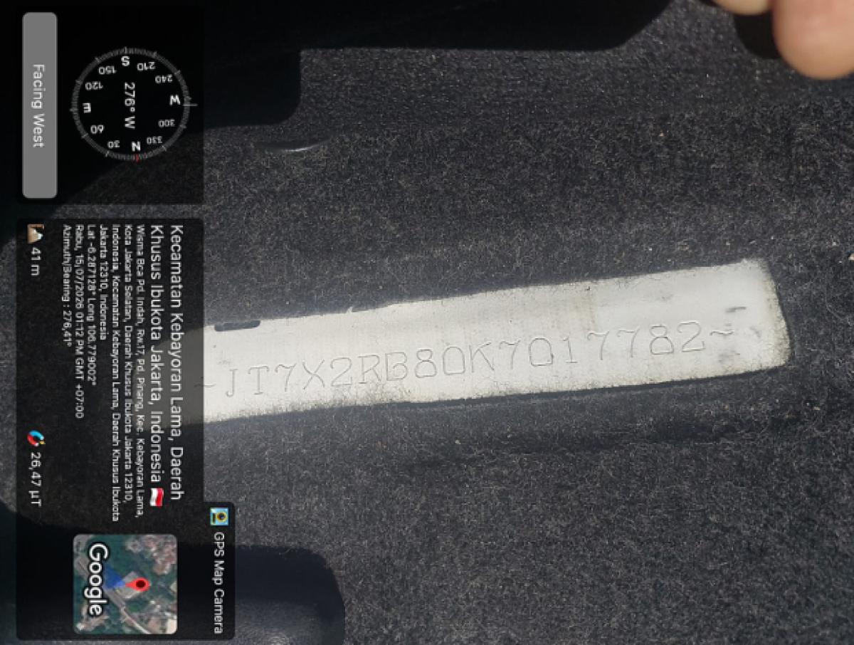 TOYOTA VOXY  2.0 AT