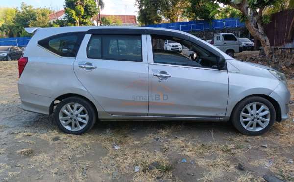 DAIHATSU SIGRA