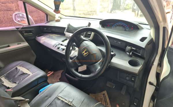 HONDA FREED GB3 1.5 S