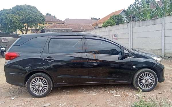 HONDA MOBILIO DD4 1.5 S