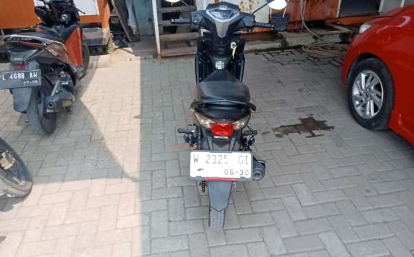 HONDA SUPRA X