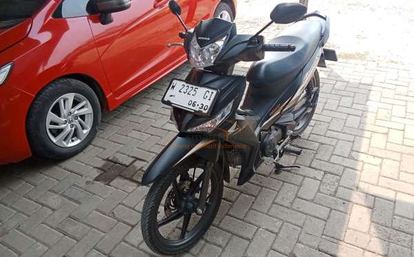 HONDA SUPRA X