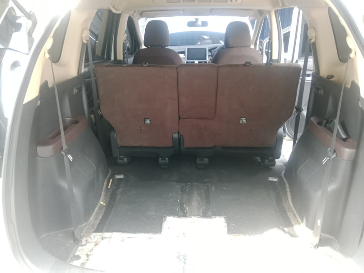 NISSAN  LIVINA  VE