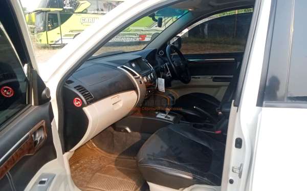 MITSUBISHI  PAJERO  SPORT 2.5 HP (4X2) A/T