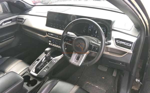 MITSUBISHI XFORCE