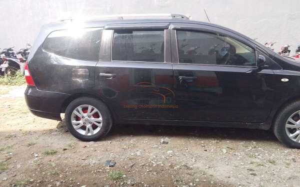 NISSAN  LIVINA GRAND  SV 1.5