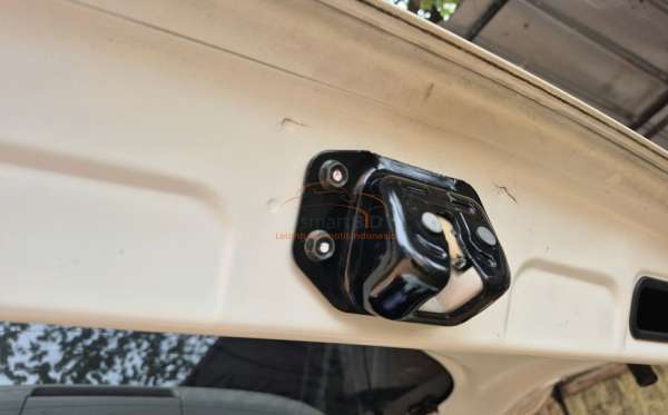 NISSAN MARCH 1.2