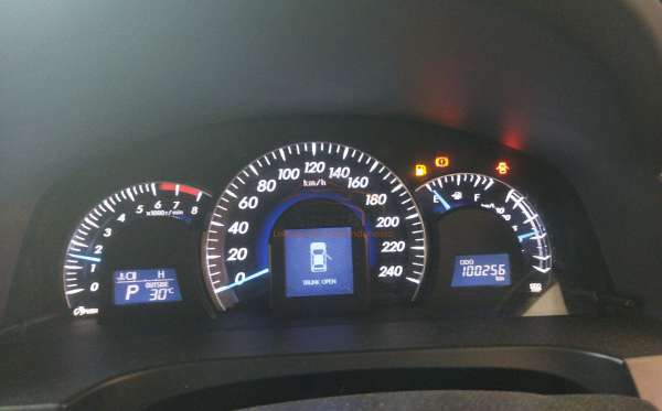 TOYOTA CAMRY V 2.5
