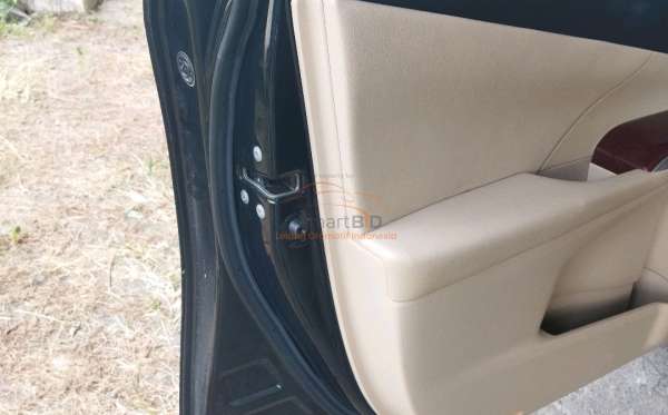 TOYOTA CAMRY V 2.5