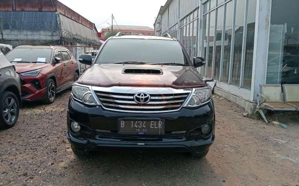 TOYOTA FORTUNER G 2.5