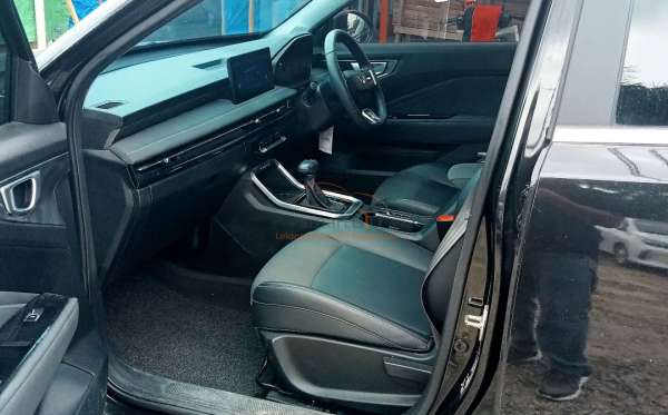 WULING ALVEZ 1.5