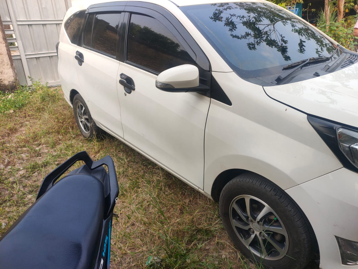 DAIHATSU  SIGRA  R
