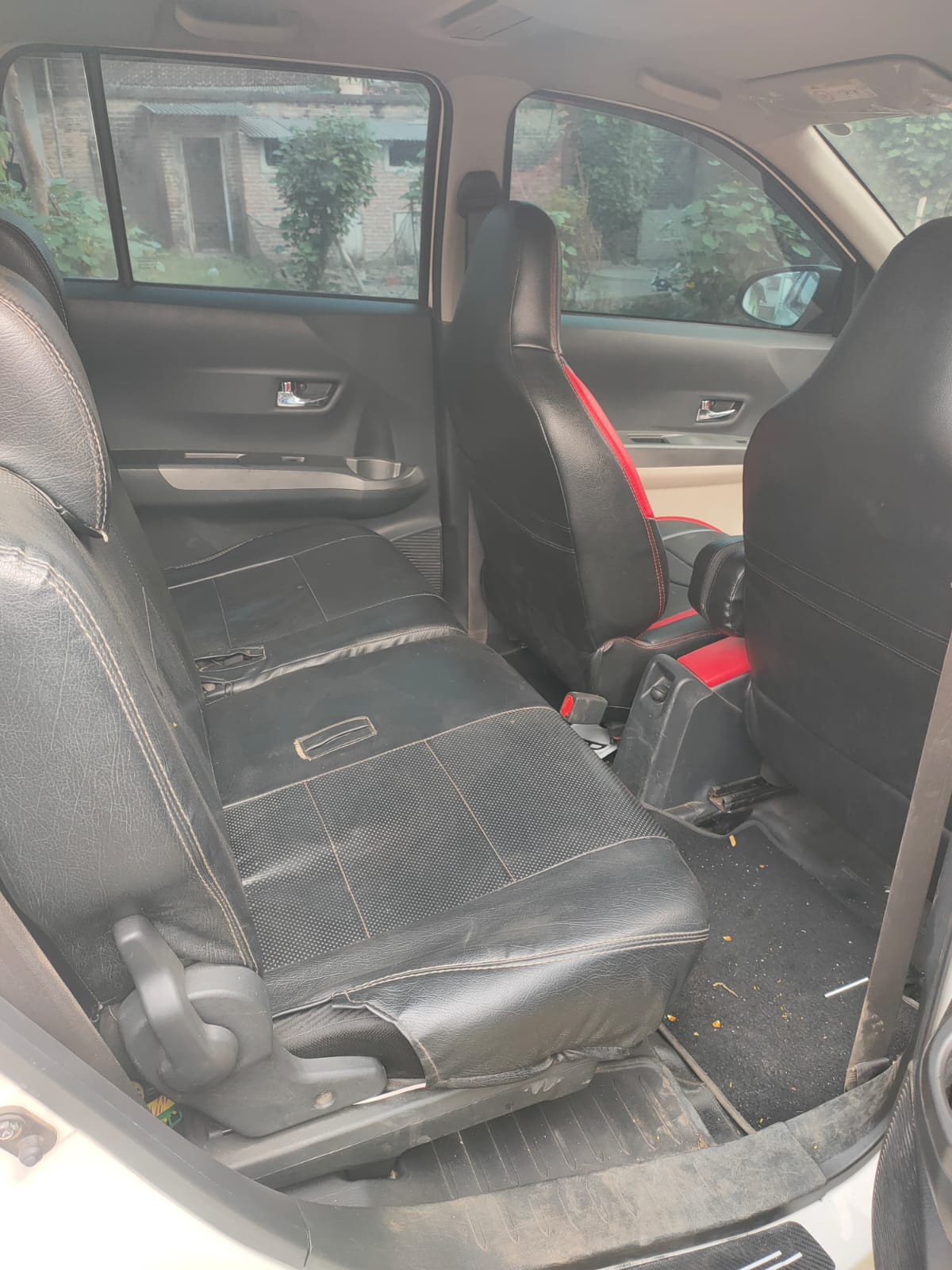 DAIHATSU  SIGRA  R
