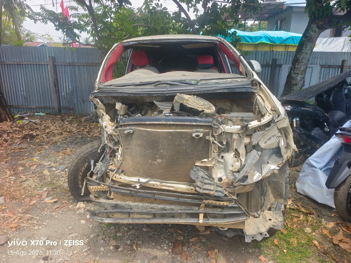 TOYOTA INNOVA  G