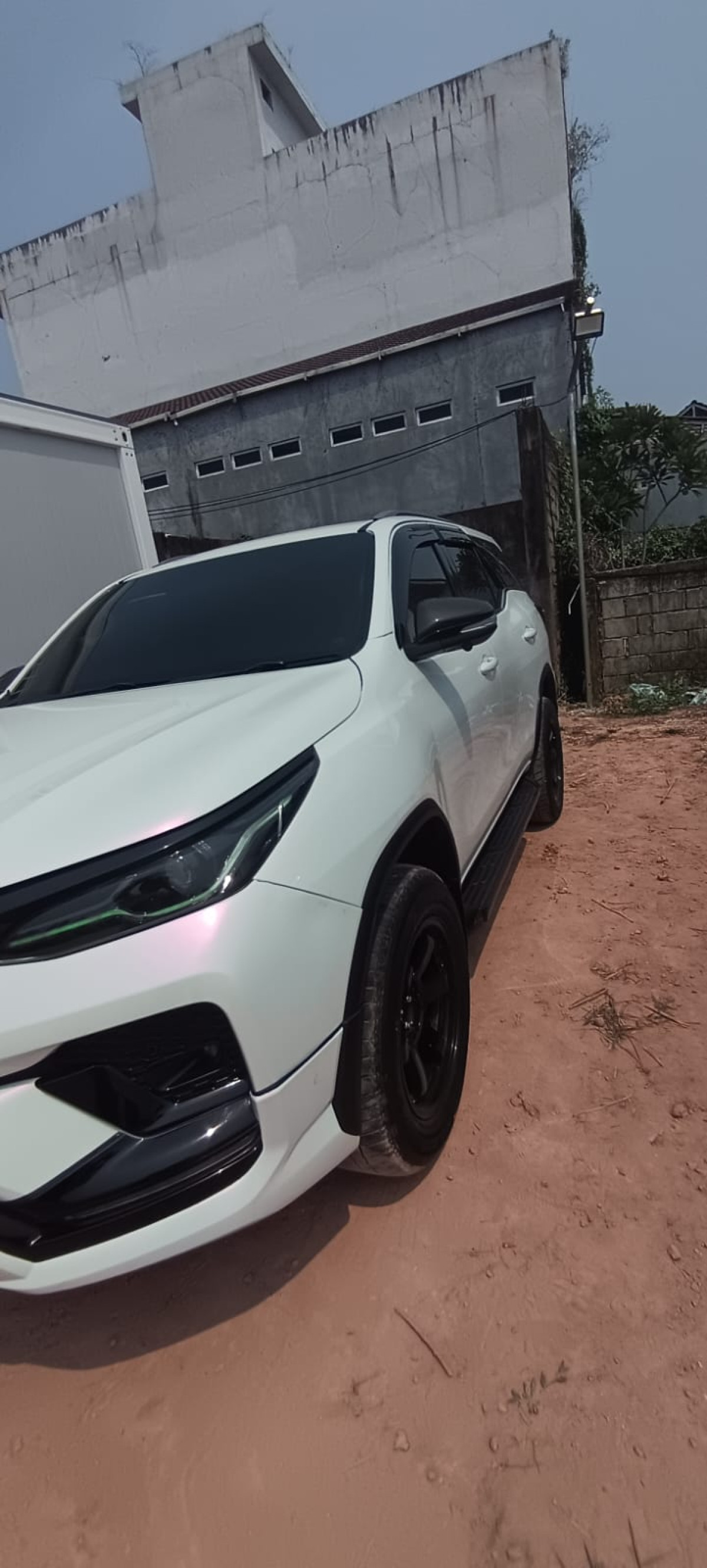 TOYOTA FORTUNER  2.4 VRZ