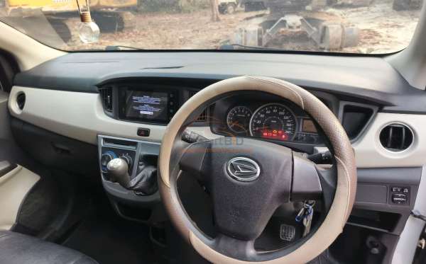 DAIHATSU SIGRA R