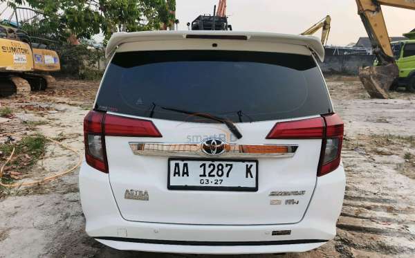 DAIHATSU SIGRA R