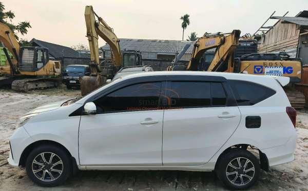 DAIHATSU SIGRA R