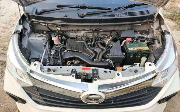 DAIHATSU SIGRA R