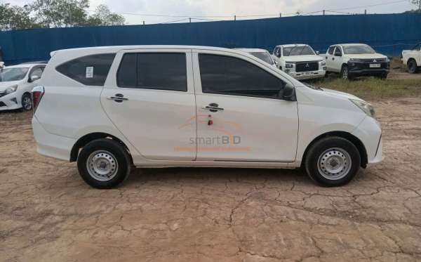 DAIHATSU SIGRA D