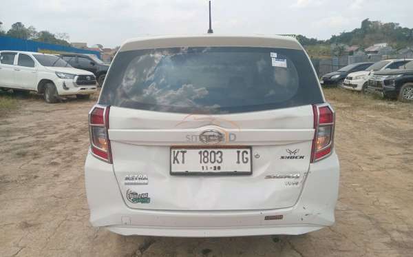 DAIHATSU SIGRA D