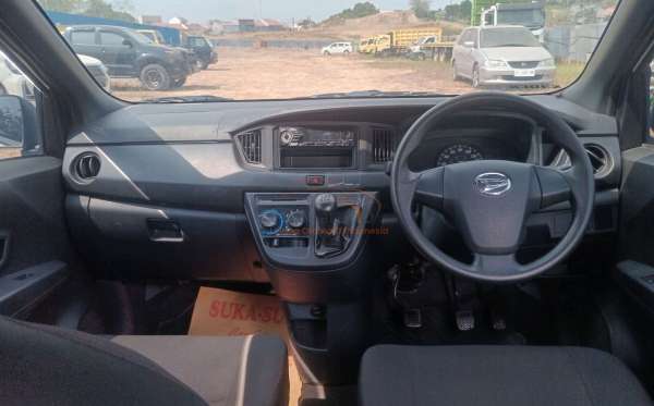 DAIHATSU SIGRA D
