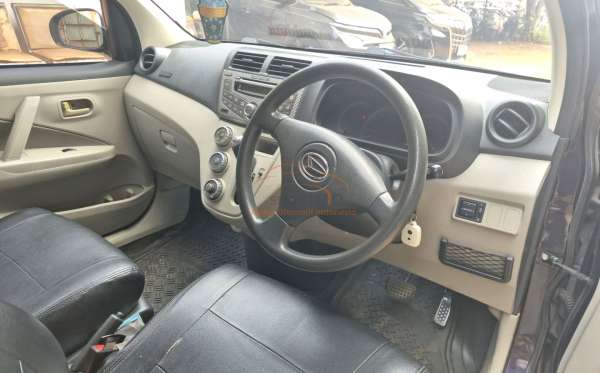 DAIHATSU SIRION