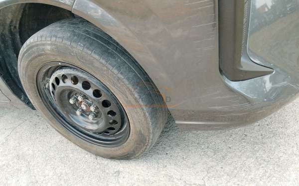 DAIHATSU XENIA R