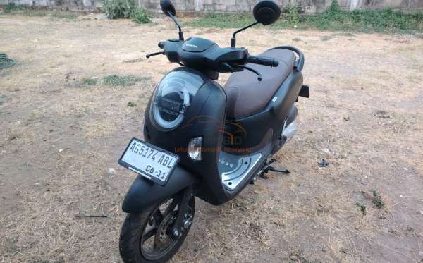 HONDA  SCOOPY