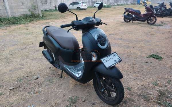 HONDA  SCOOPY
