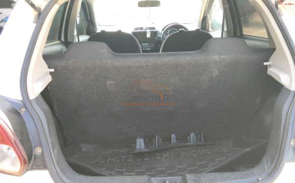 MITSUBISHI MIRAGE 1.2L GLX