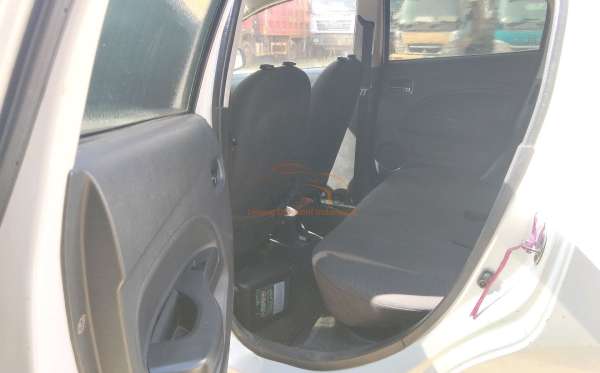 MITSUBISHI MIRAGE 1.2L GLX