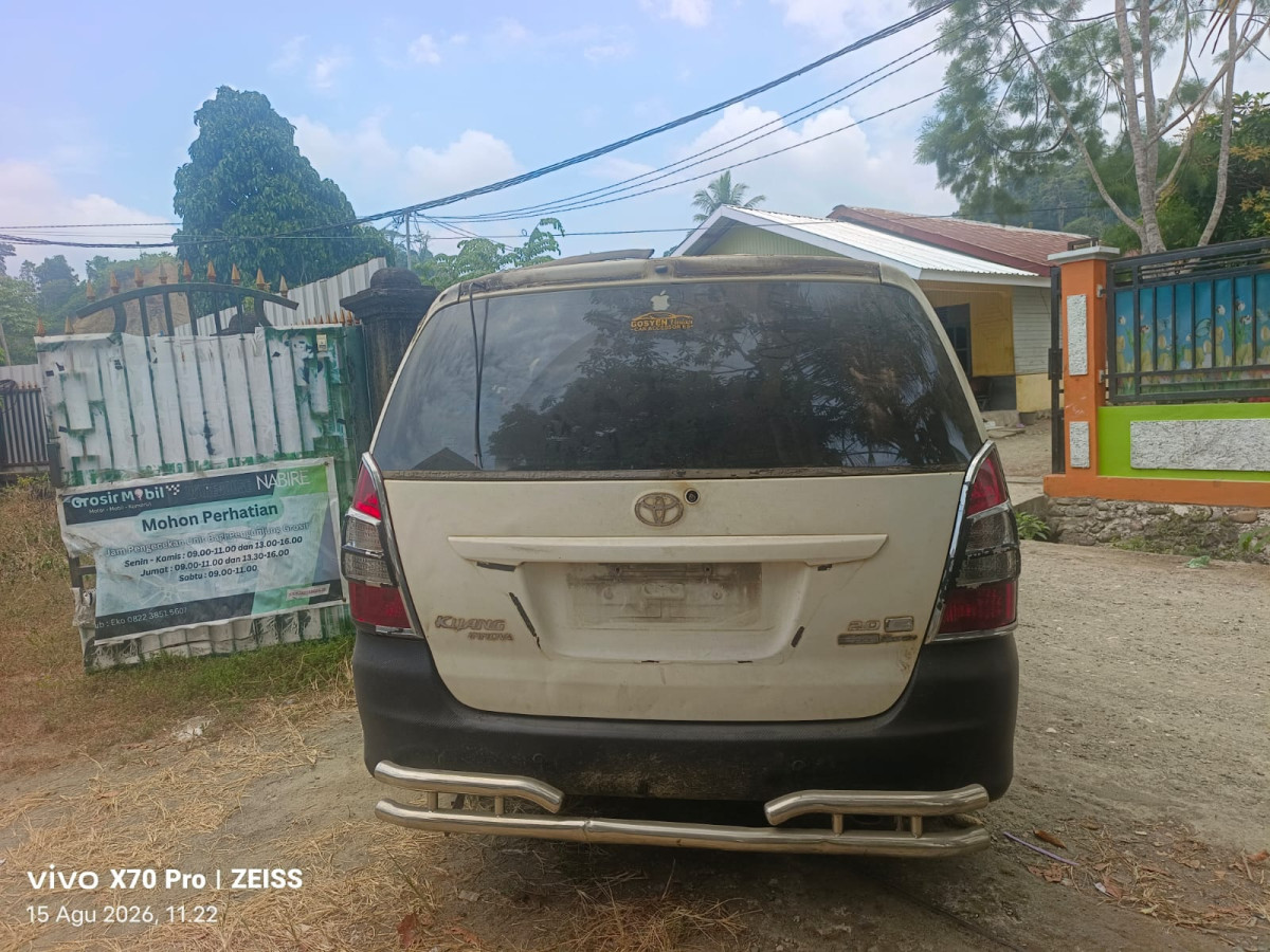TOYOTA INNOVA  G