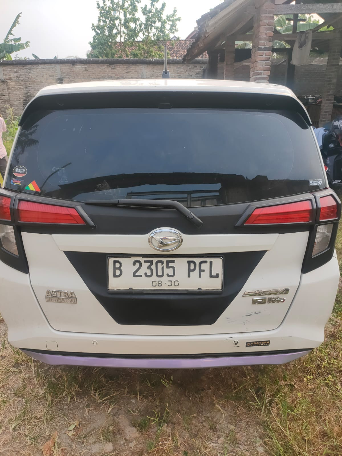 DAIHATSU  SIGRA  R