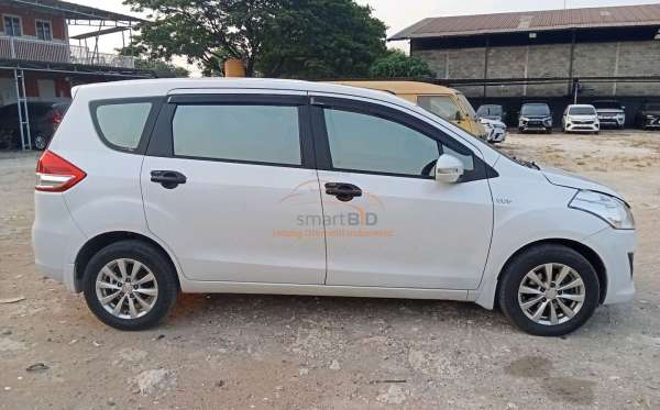 SUZUKI  ERTIGA  SDX