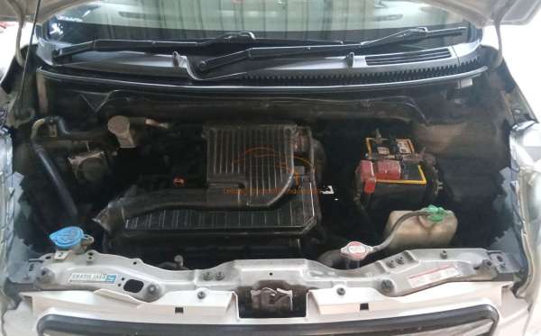 SUZUKI  ERTIGA  SDX