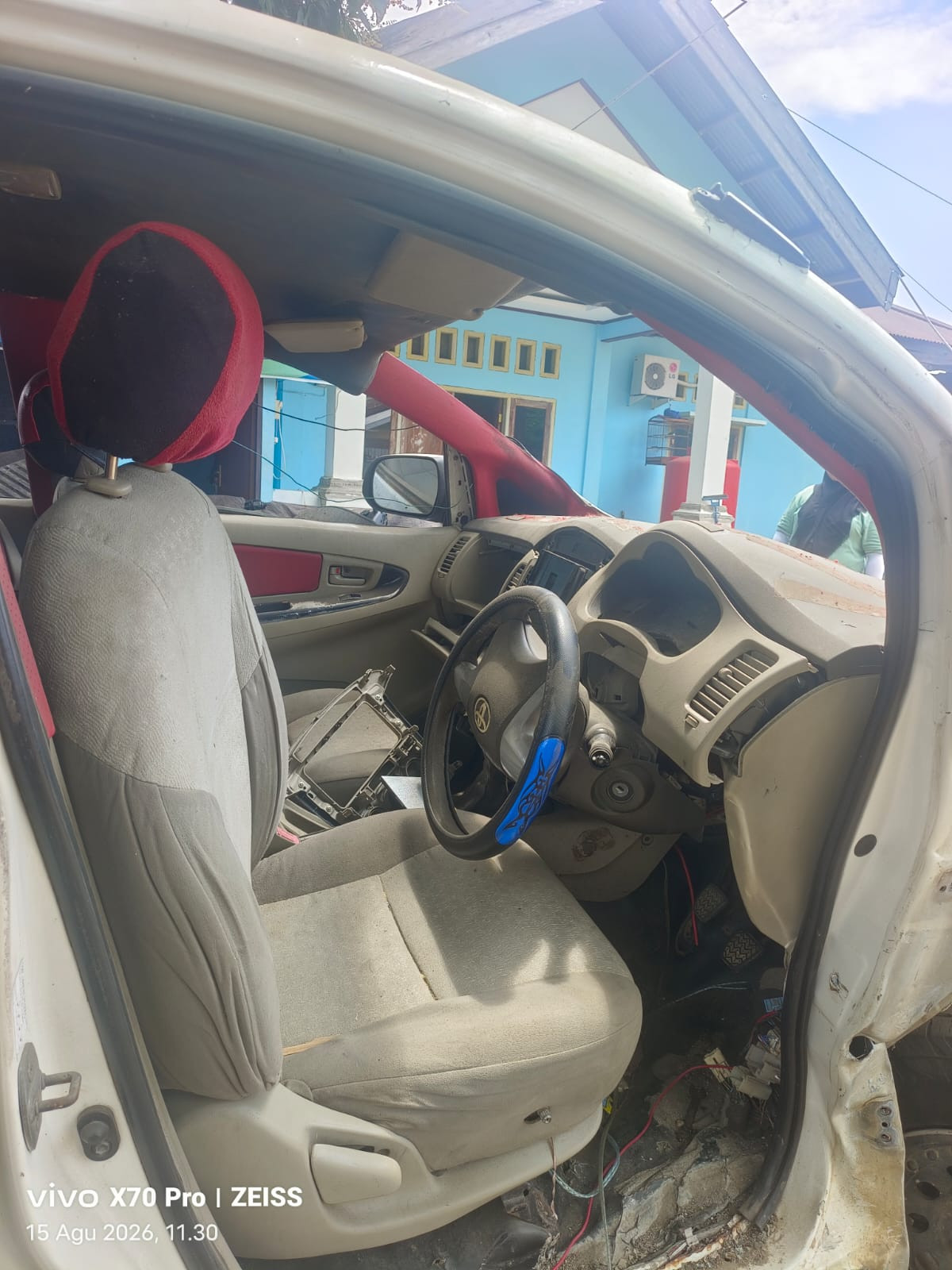 TOYOTA INNOVA  G