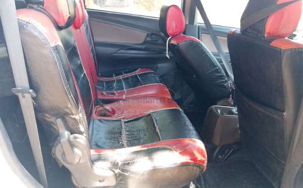 TOYOTA AVANZA