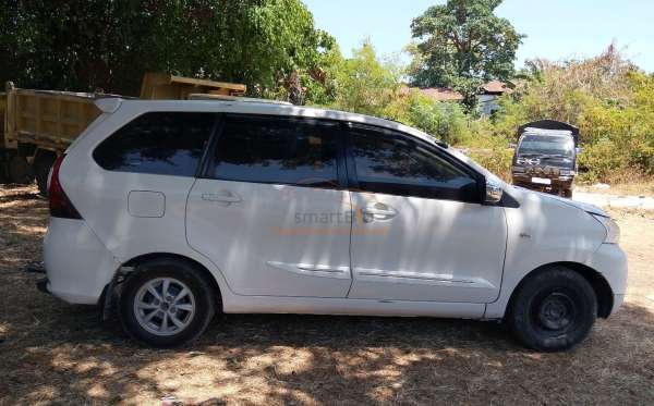 TOYOTA AVANZA