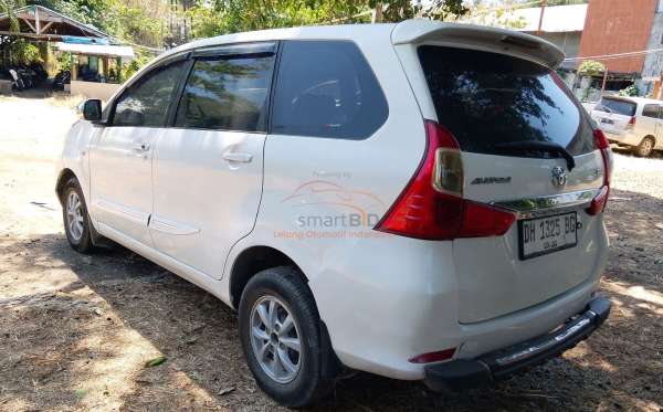 TOYOTA AVANZA